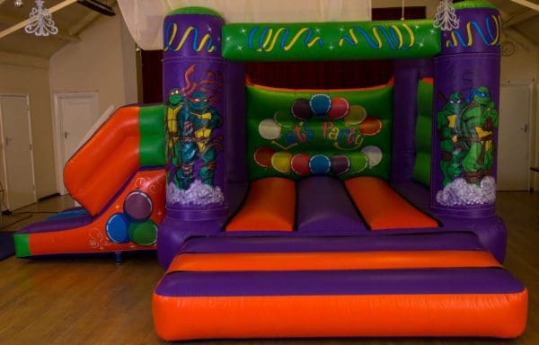 TMNT Velcro Castle With Slide – Changeable Themes